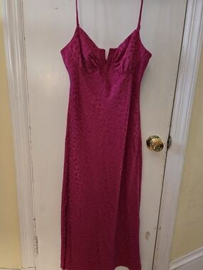 NWT WAYF Elvira Raspberry Pink Leopard Print Midi Dress, Size Medium